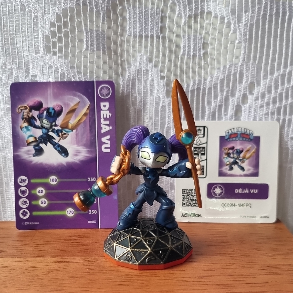 Deja Vu High Power Magic Element Girl  Character ~ Skylanders Trap Team 2014
